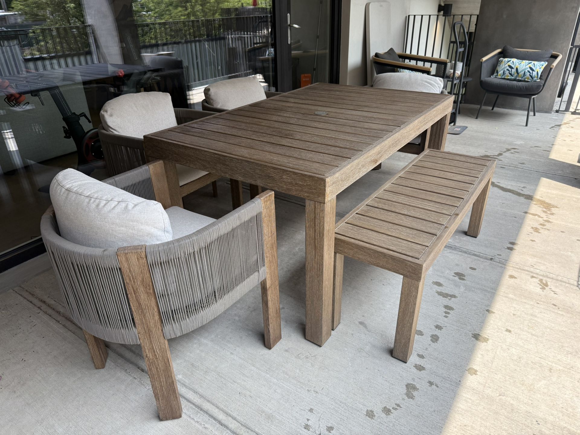 West Elm Porto Outdoor Dining Set