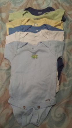 Baby clothes size 3-6 months.