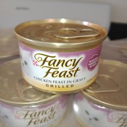 Fancy Feast Grilled Chicken In Gravy 21 Cans