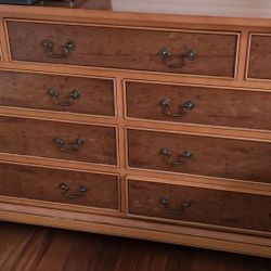 High Quality Custom Solid Dresser 