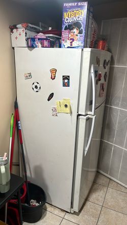 Kenmore Fridge (MUST GO)