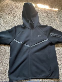 Nike Tech Size Large