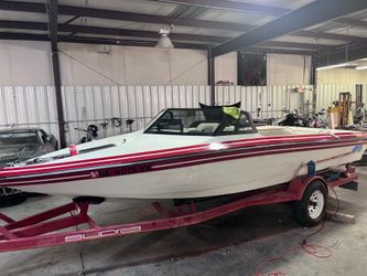 1988 Supra competition ski boat