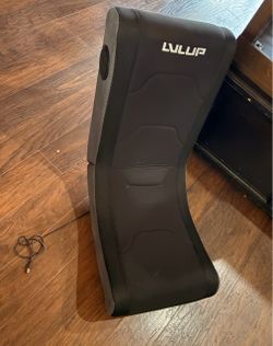 LVLUP Floor Gaming Chair with Speakers