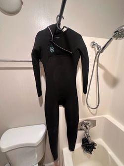 Vissla 7 seas 4/3 wetsuit size small