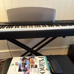 2002 Yamaha P-60 Keyboard 
