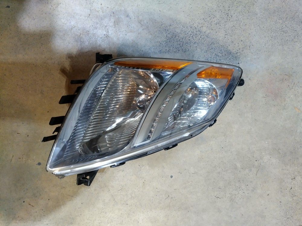 Toyota Prius Headlight