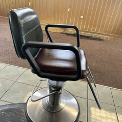 Barber/Salon Chairs