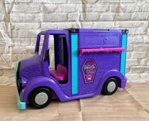 Used Monster High Fangtastic Rockin' Food Truck Playset