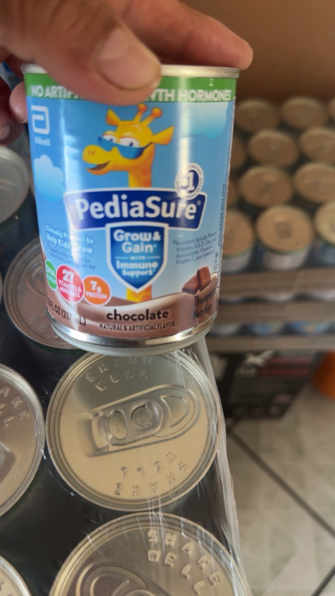 Cinco. Paquetes de estas bebidas a $10 cada paquete