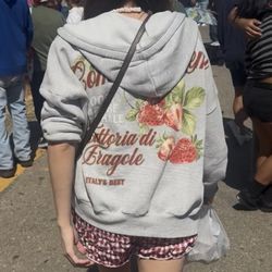 Women’s Zip Up Sweater