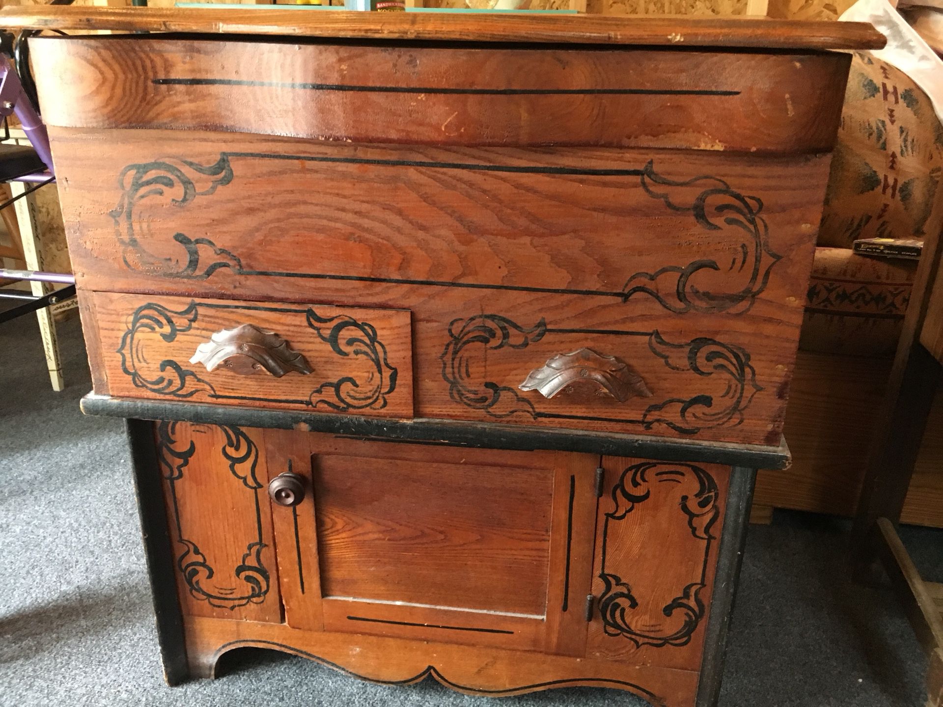 Antique Commode cabinet / dry sink, Good condition, Great storage 31” tall, top part 28”wide, bottom 26”wide, Depth of top 16”Depth on bottom 14”