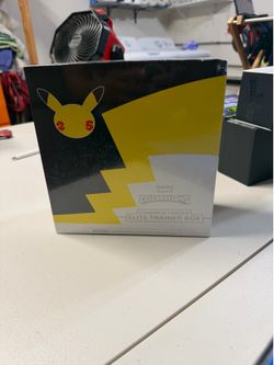 Pokemon Celebrations 25 years Pokemon Center ETB