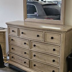 Ashley Funiture Dresser With Mirror And Small Drawer