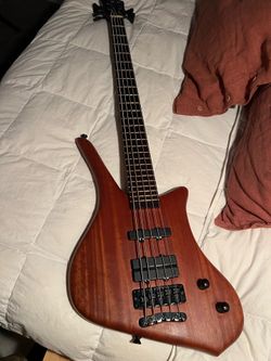 Warwick Dolphin SN TCS 5 string