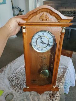 DANIEL DAKOTA CLOCK ( QUARTZ- WESTMINSTER CHIME).    PICK ⛏️ UP  ONLY