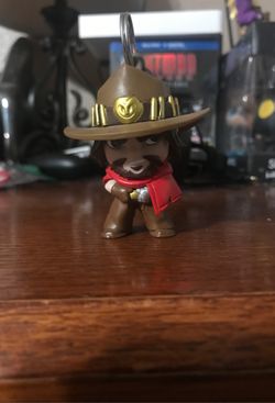 Overwatch Vinyl figures McCree and Reinhardt + Disney infinity Mickey Mouse figure