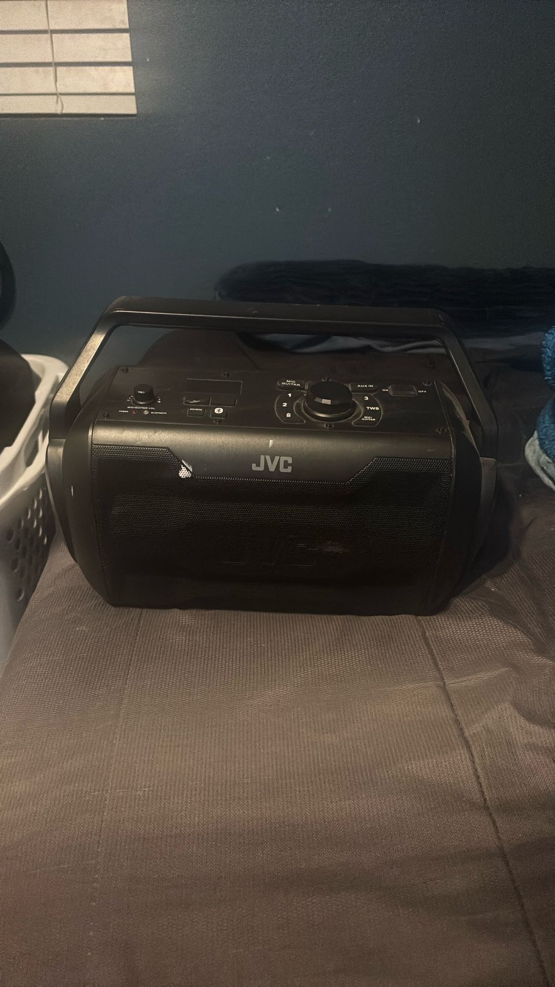 JVC speaker