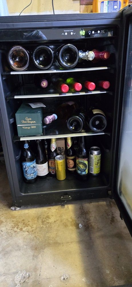Wine/Beer Refrigerator