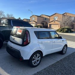 2015 Kia Soul Wagon 