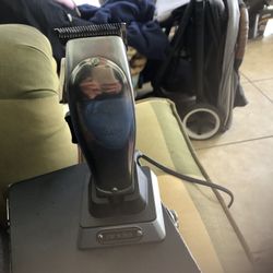 Andis Cordless Clipper 