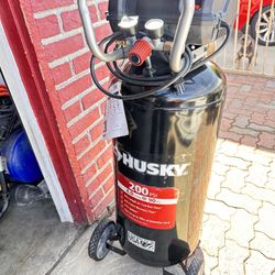 Husky 20 gallon Air Compressor