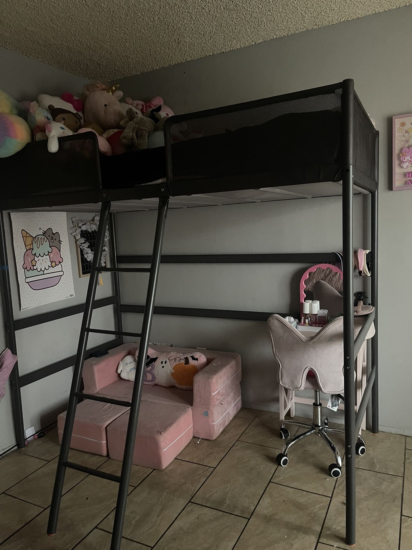Loft bed Twin Size