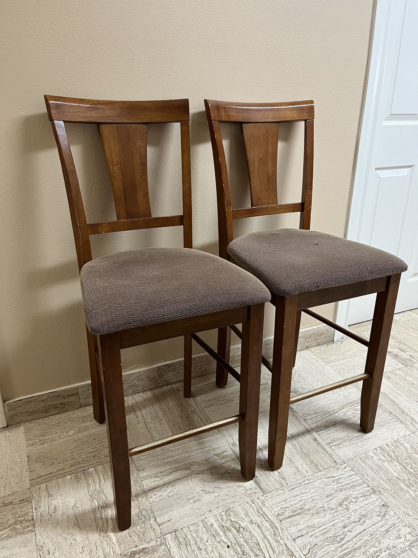 Selling Dining Chairs