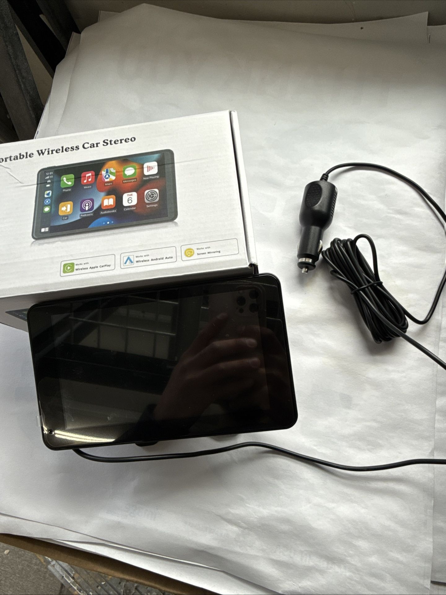 7" Touch Screen Portable Wireless Car Stereo W/ Back-up Cam, Car Play / Android