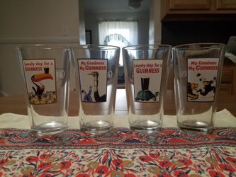Guinness draft 4 pint collectible set