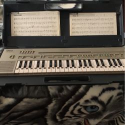 Yamaha Electric Piano Play Along