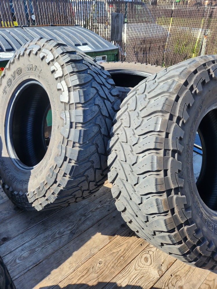 4 Used LT 38-13.50-18 Toyo Open Country MT Mud Terrain Tires 38x13.50 R18 LT38 Inch Tire Load D 8 Ply Pick Up In Moreno Valley or Menifee / Murietta