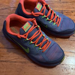 Nike Sneaker