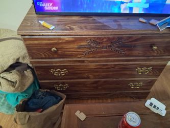 Dresser
