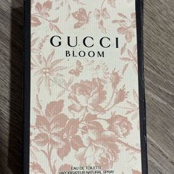 Women’s perfume