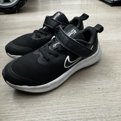 Nike Star Runner 3 'Black White'  