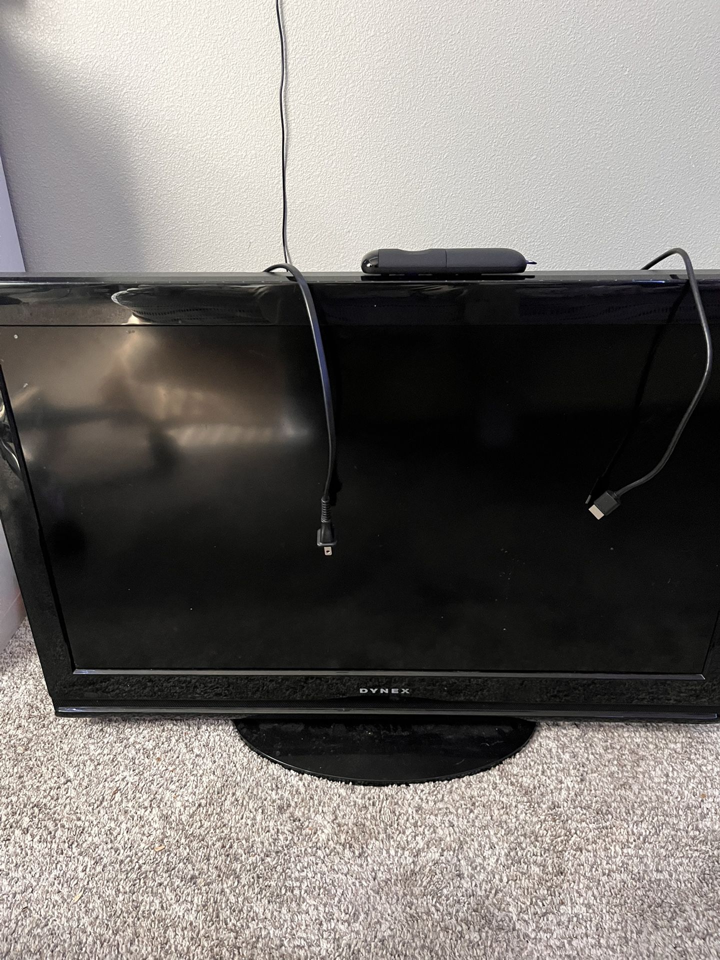 Dynex Tv + Plus Roku Universal 