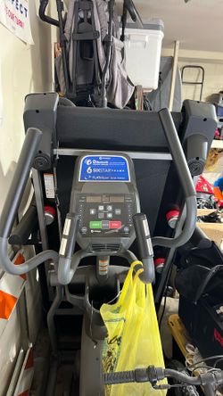 Horizon stride motion gym machine