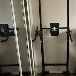 Adjustable Pull Up Bar