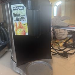 Waring Juicer