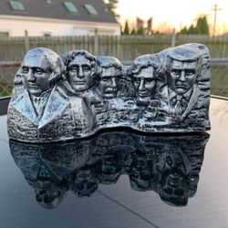 Mount Rushmore Featuring Trump Statue