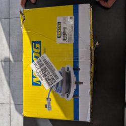 MOOG 515041 Front Wheel Bearing and Hub Assembly - 8 Stud Hub