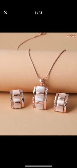 3 PCS Fashion Women Imitation Opal Pendant Necklace Stud Earrings Set Rhinestone