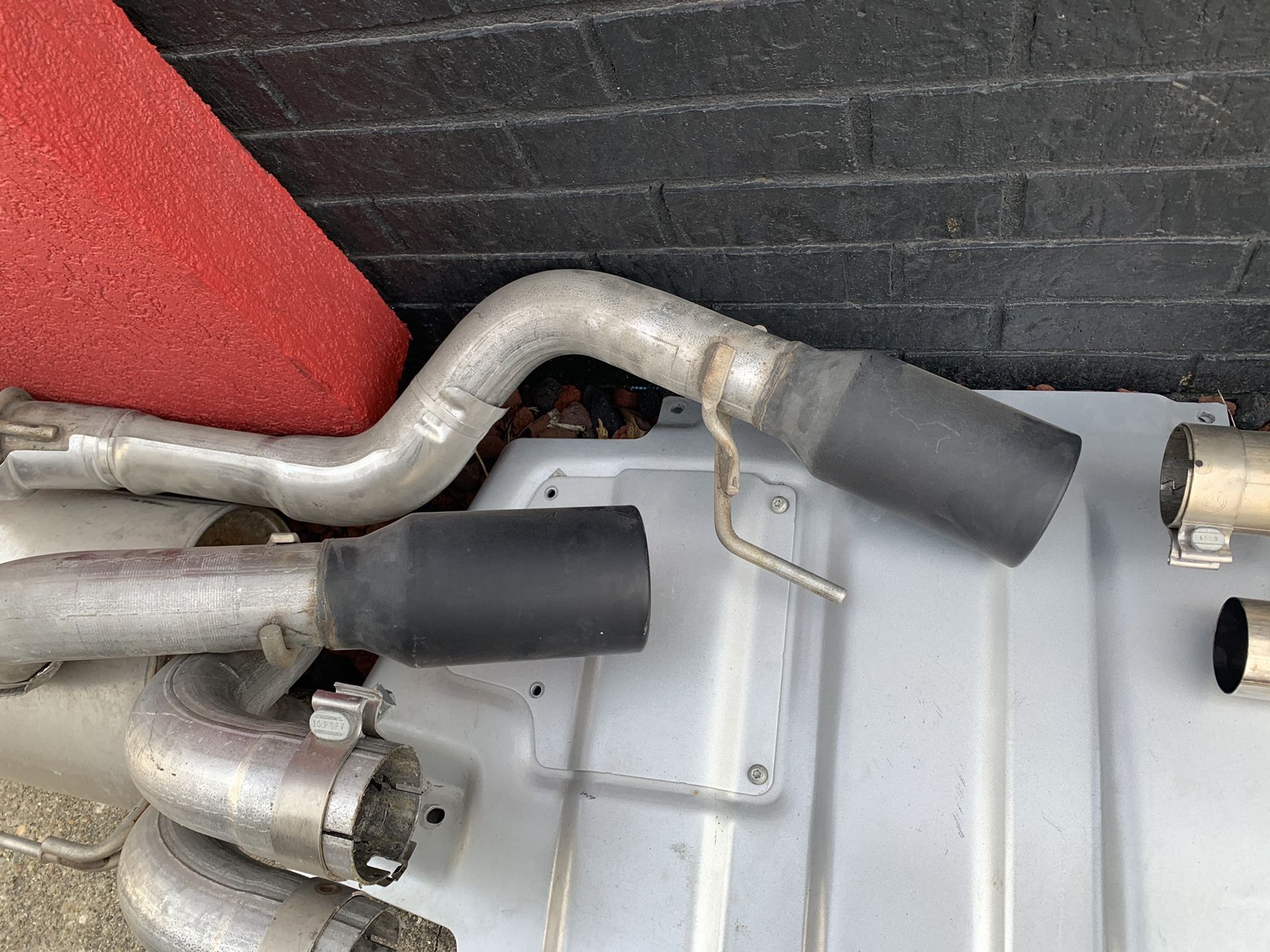 2015-19 f150 raptor 3.5 ecoboost exhaust catback system fits all ecoboost non raptor models too! Used for less than 5000 miles