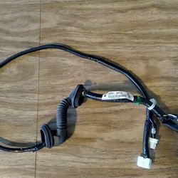 Nissan Leaf Body to Hatch Harness

