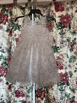 #261-White Midi Dress. Brand Name: Rare Editions. Size: 12-Kids.