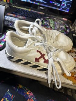 Woman’s Offwhite Vulcans 