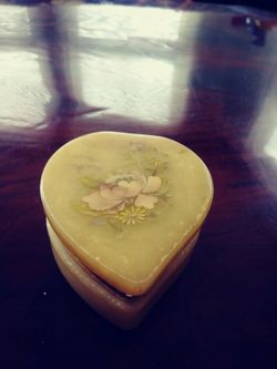 Lefton alabaster heart shape trinket box