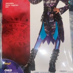 Uliana Costume