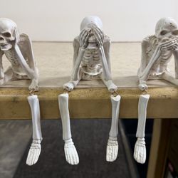 See Hear Speak No Evil Resin Jointed Skeleton Figurines Halloween Shelf Sitter Mantle Décor Set of 3 NEW!!!